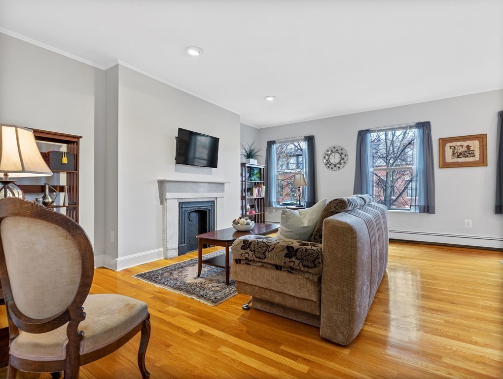 60 Rutland Street, Unit 4 Boston, MA 02118 - Photo 4 of 17 Gallery Image 4