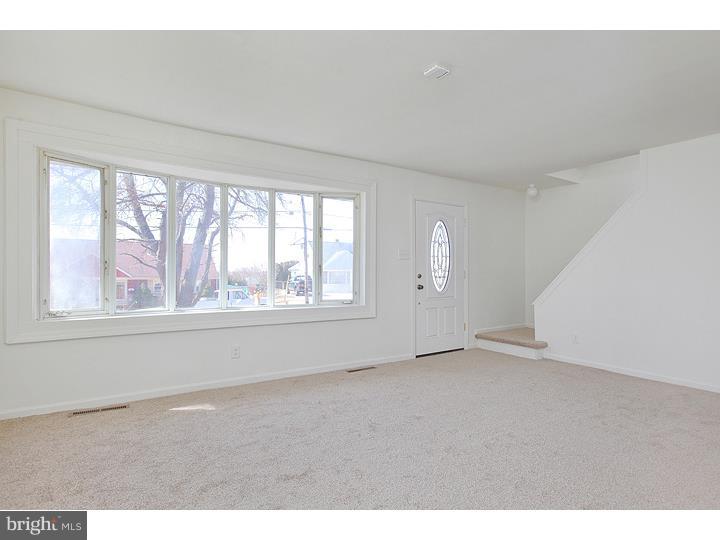 437 Westminster Road Wenonah, NJ 08090 - Photo 3 of 14 Living Room