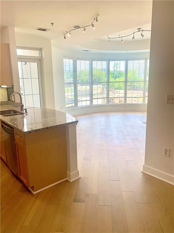 325 East Paces Ferry Road Northeast, Unit 502 Atlanta, GA 30305 - Photo 14 of 37