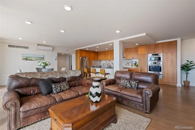 $1,200,000 | 1020 15th Street, Unit 42A, Denver, CO 80202