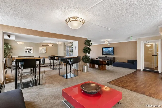 $1,200,000 | 1020 15th Street, Unit 42A, Denver, CO 80202