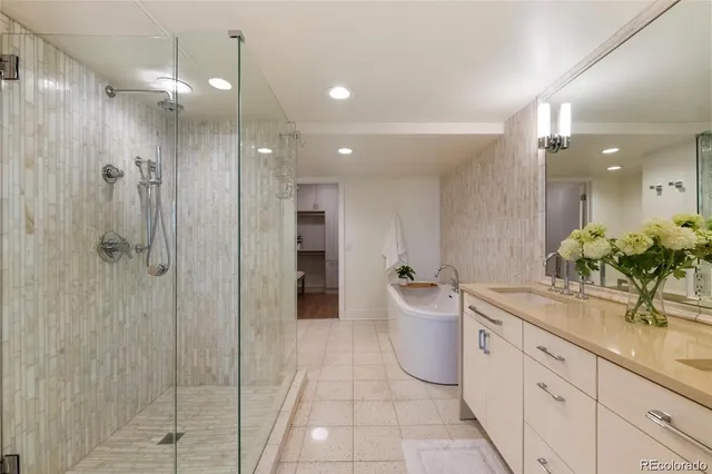 $1,200,000 | 1020 15th Street, Unit 42A, Denver, CO 80202