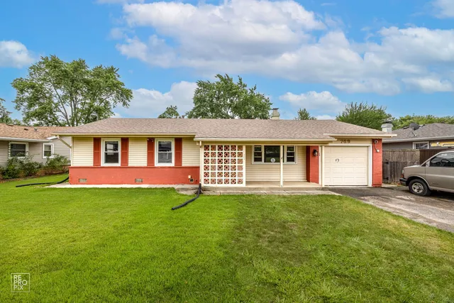 $2,900 | 769 Penrith Avenue, Elk Grove Village, IL 60007