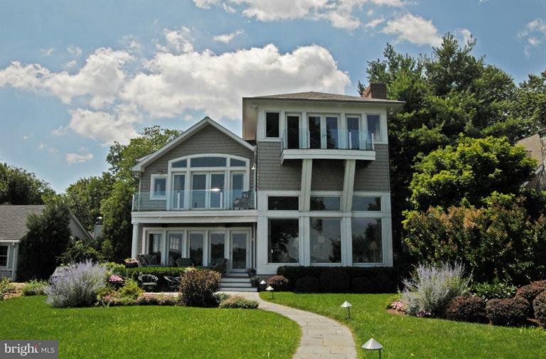 1136 River Bay Road Annapolis, MD 21409 - Photo 22 of 30 Waterside of home with yard