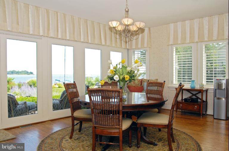 1136 River Bay Road Annapolis, MD 21409 - Photo 26 of 30 Dining area overlooking the water