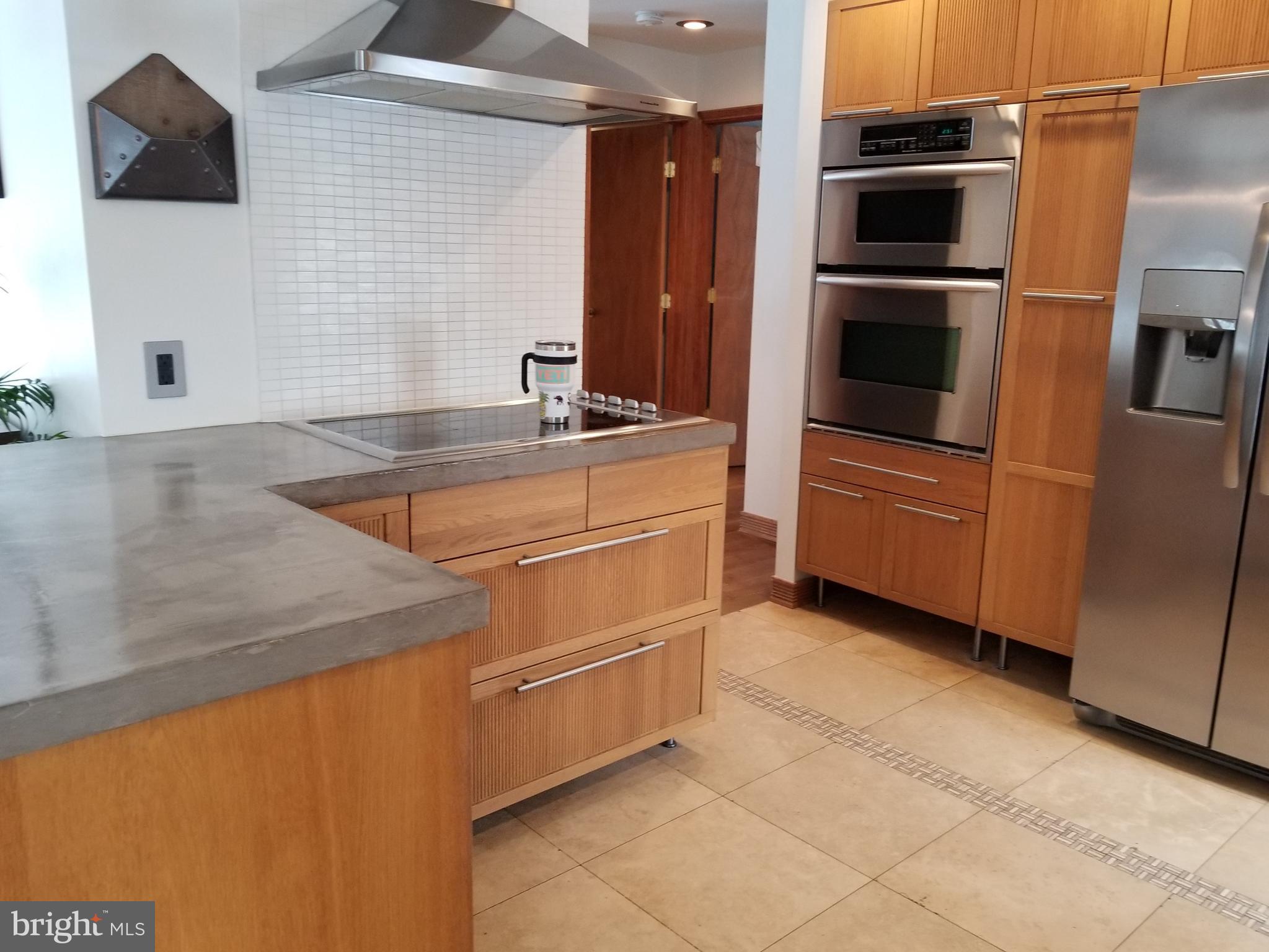 34 Bunker Hill Road Shamong, NJ 08088 - Photo 17 of 34 Kitchen with Fisher & Paykel cooktop