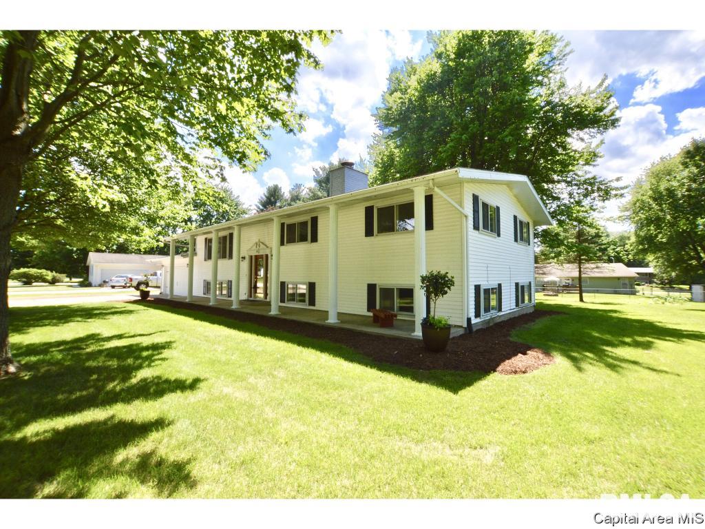 22 Towle Road Divernon, IL 62530 - Photo 5 of 36