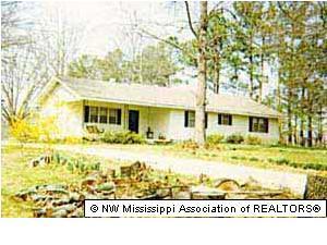 1827 Gwynn Road Nesbit, MS 38651 - Photo 1 of 1 Primary Photo