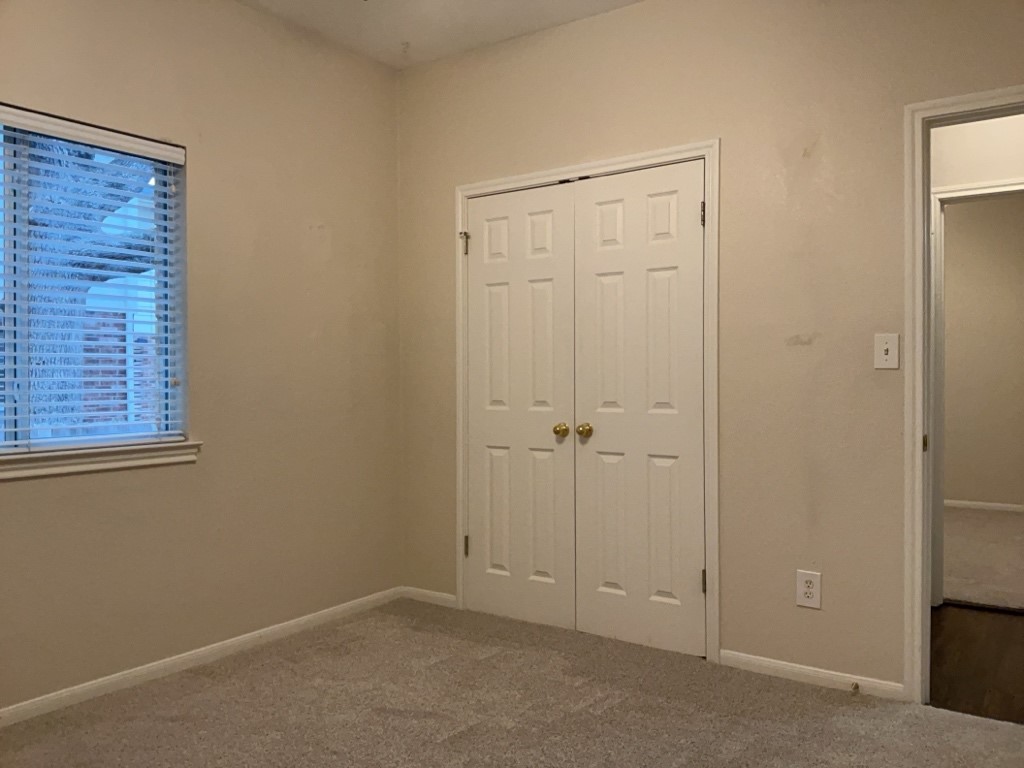 2013 Inverness Drive Round Rock, TX 78681 - Photo 20 of 26 Secondary bedroom with closet