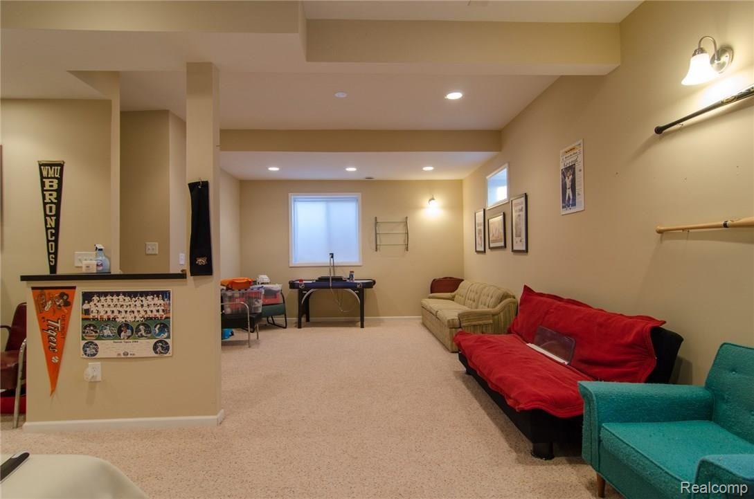 61 Palms Road Columbus, MI 48063 - Photo 25 of 45 24.jpg