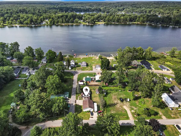 $174,000 | 46778 Sycamore Drive, Bangor, MI 49013