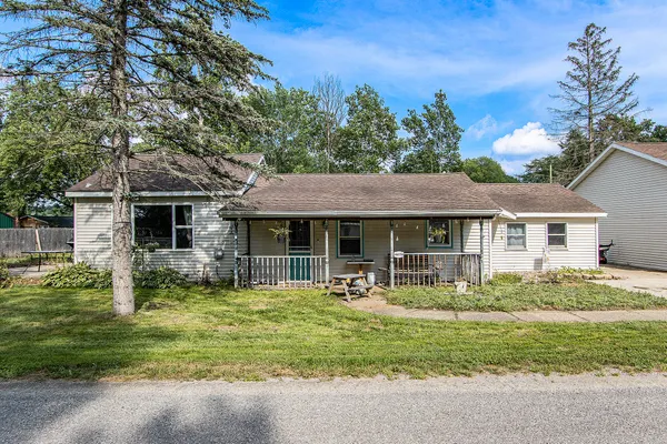 $174,000 | 46778 Sycamore Drive, Bangor, MI 49013