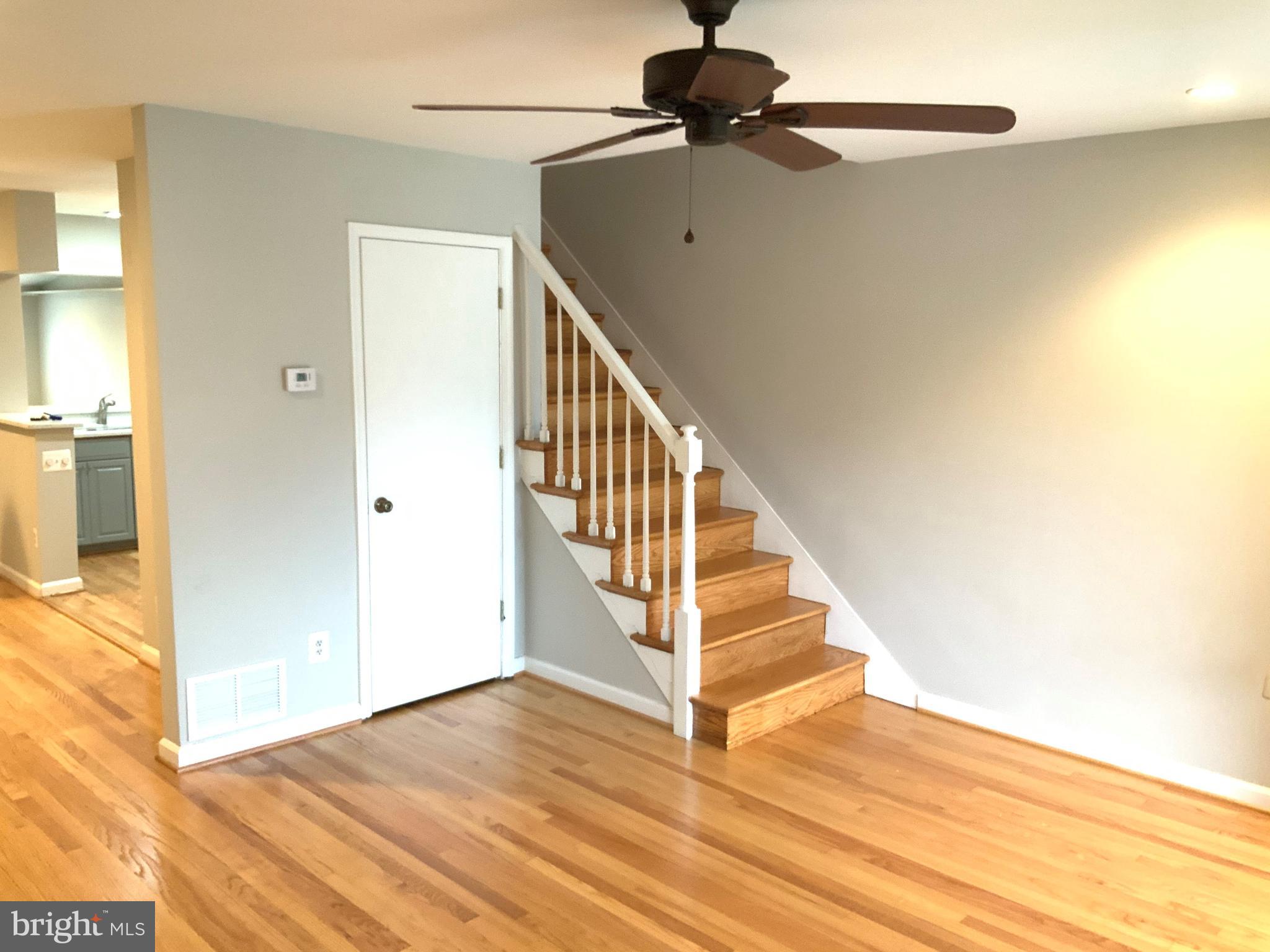 2125 Hawthorne Road Middle River, MD 21220 - Photo 6 of 33 Living Room