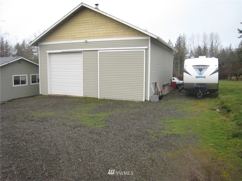 2478 East Hemmi Road Bellingham, WA 98226 - Photo 3 of 38 Gallery Image 3