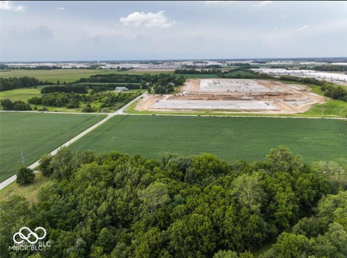 6745 475 East Lebanon, IN 46052 - Photo 4 of 10