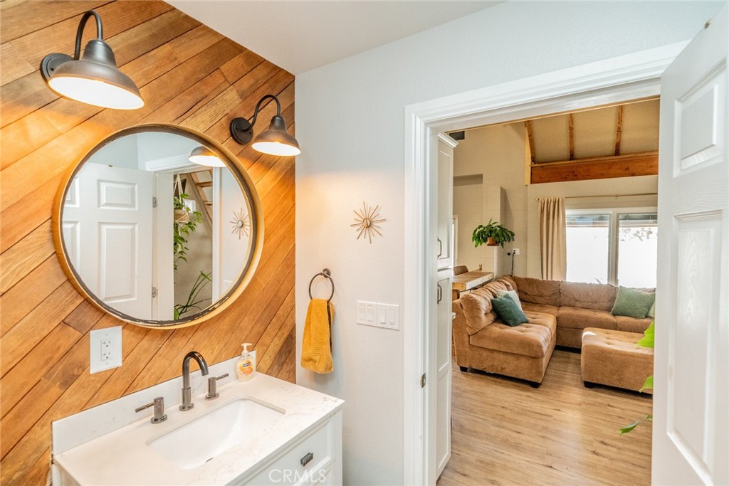 10022 Silver Rock Road Pinon Hills, CA 92372 - Photo 23 of 48