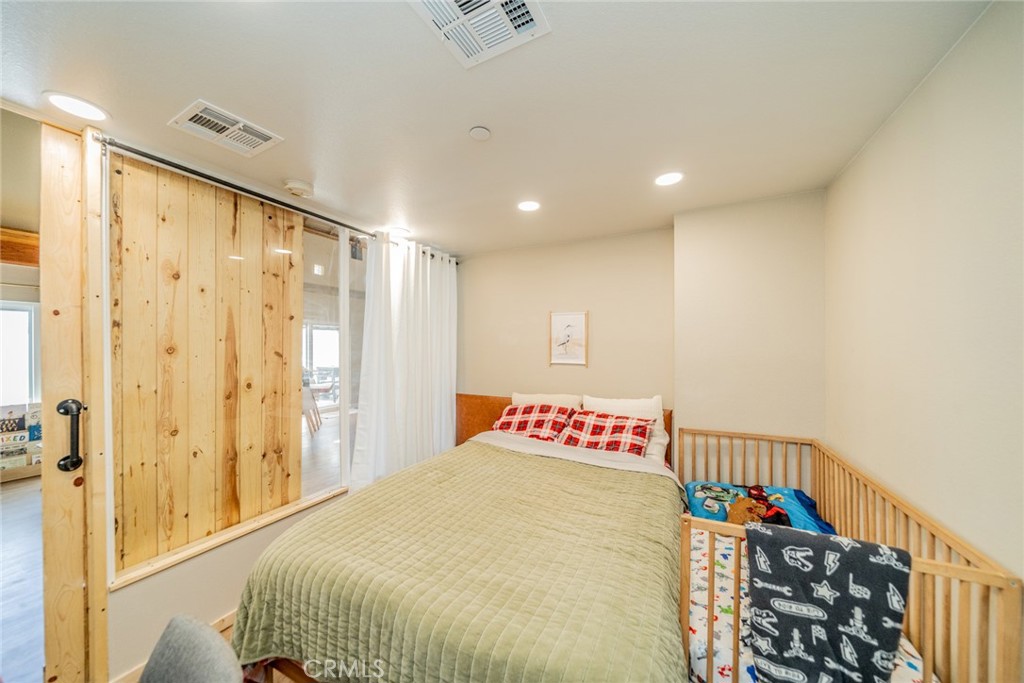 10022 Silver Rock Road Pinon Hills, CA 92372 - Photo 27 of 48