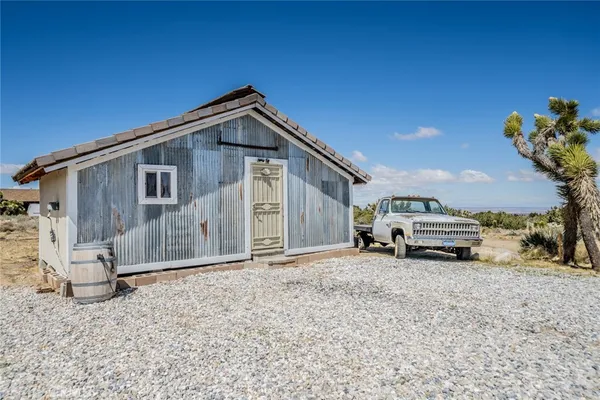 $310,000 | 10022 Silver Rock Road, Pinon Hills, CA 92372