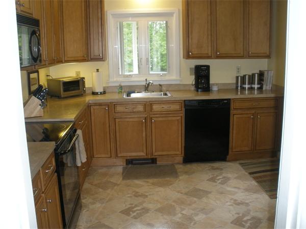 67 Maple Avenue Rutland, MA 01543 - Photo 3 of 17