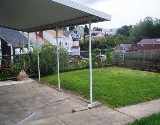 2000 Spring Street Arlington, PA 15210 - Photo 9 of 9 Yard/Garden.