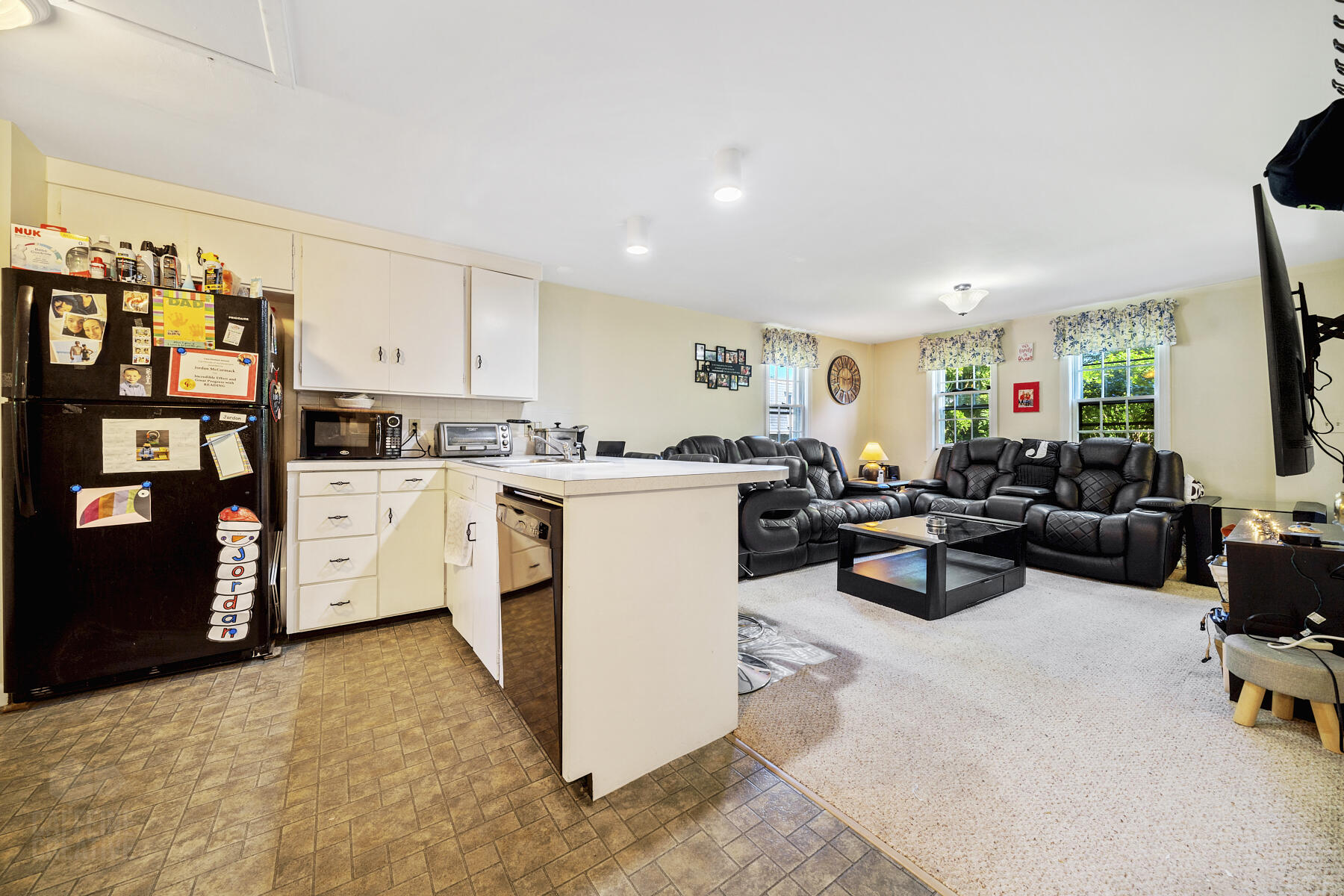 960 Shore Road, Unit 9 Cape Elizabeth, ME 04107 - Photo 12 of 22 shore-jackson-caffeine-23
