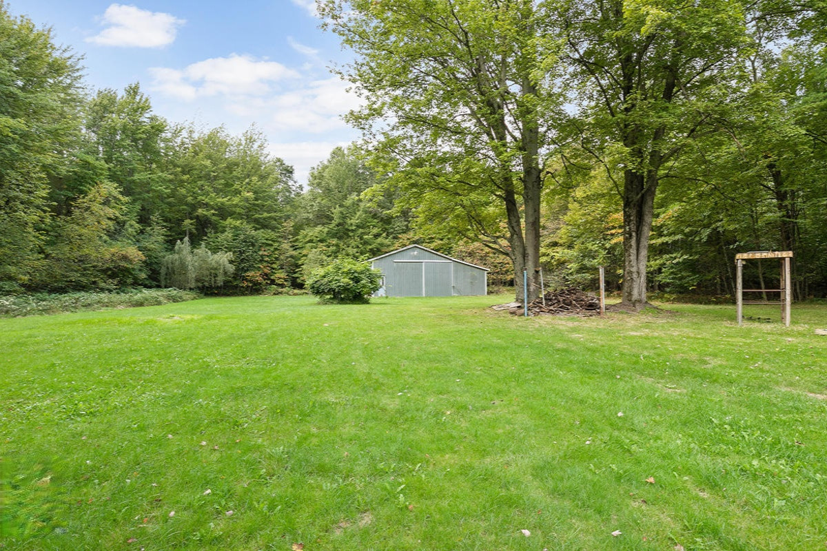 6369 Quarterline Road Spring Lake, MI 49456 - Photo 24 of 31 Out building