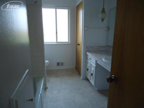 10952 Easton Road New Lothrop, MI 48460 - Photo 10 of 12 20211345-9.JPG