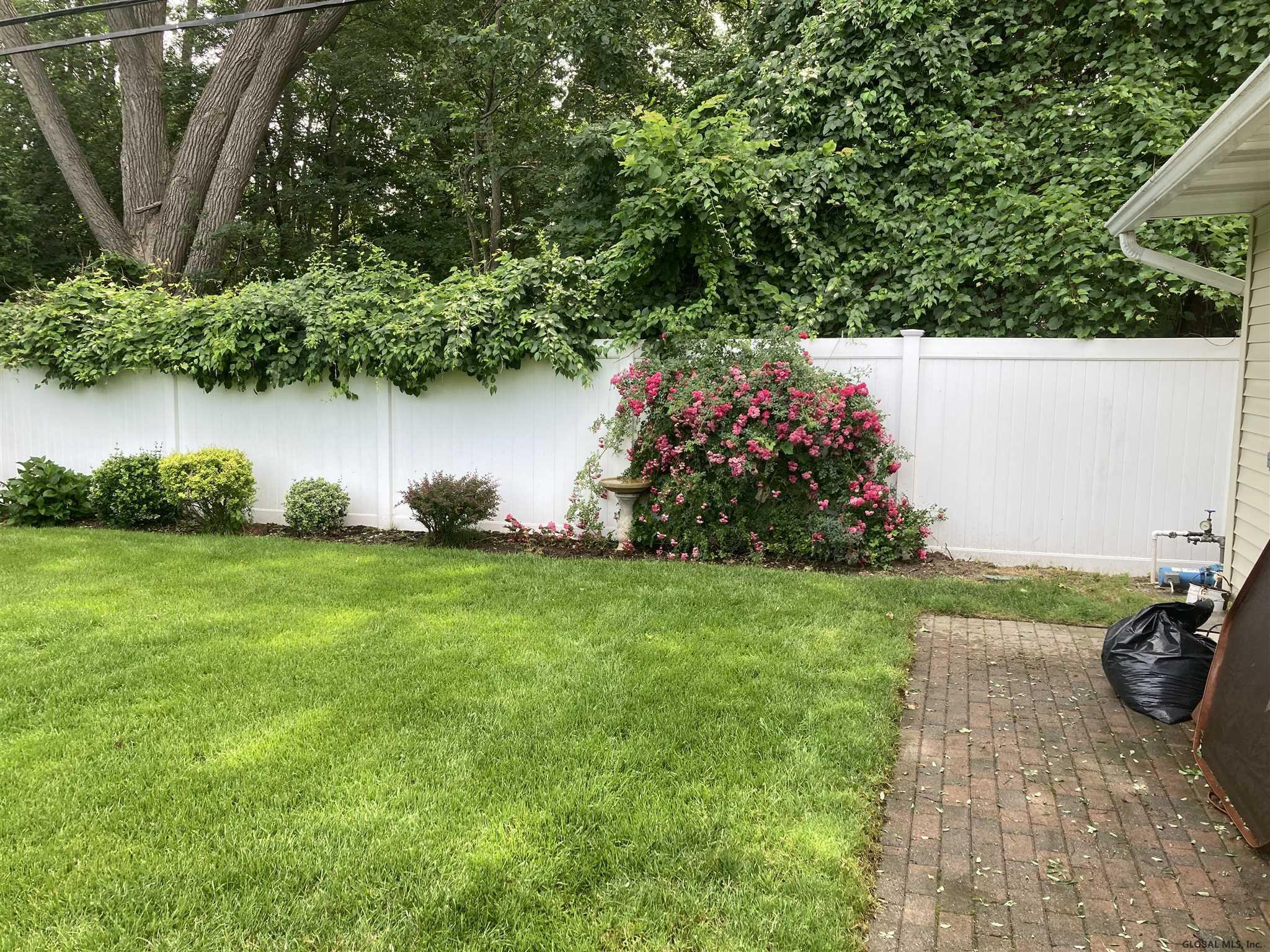 1073 Roberta Road Rotterdam, NY 12303 - Photo 13 of 32 Photo 13