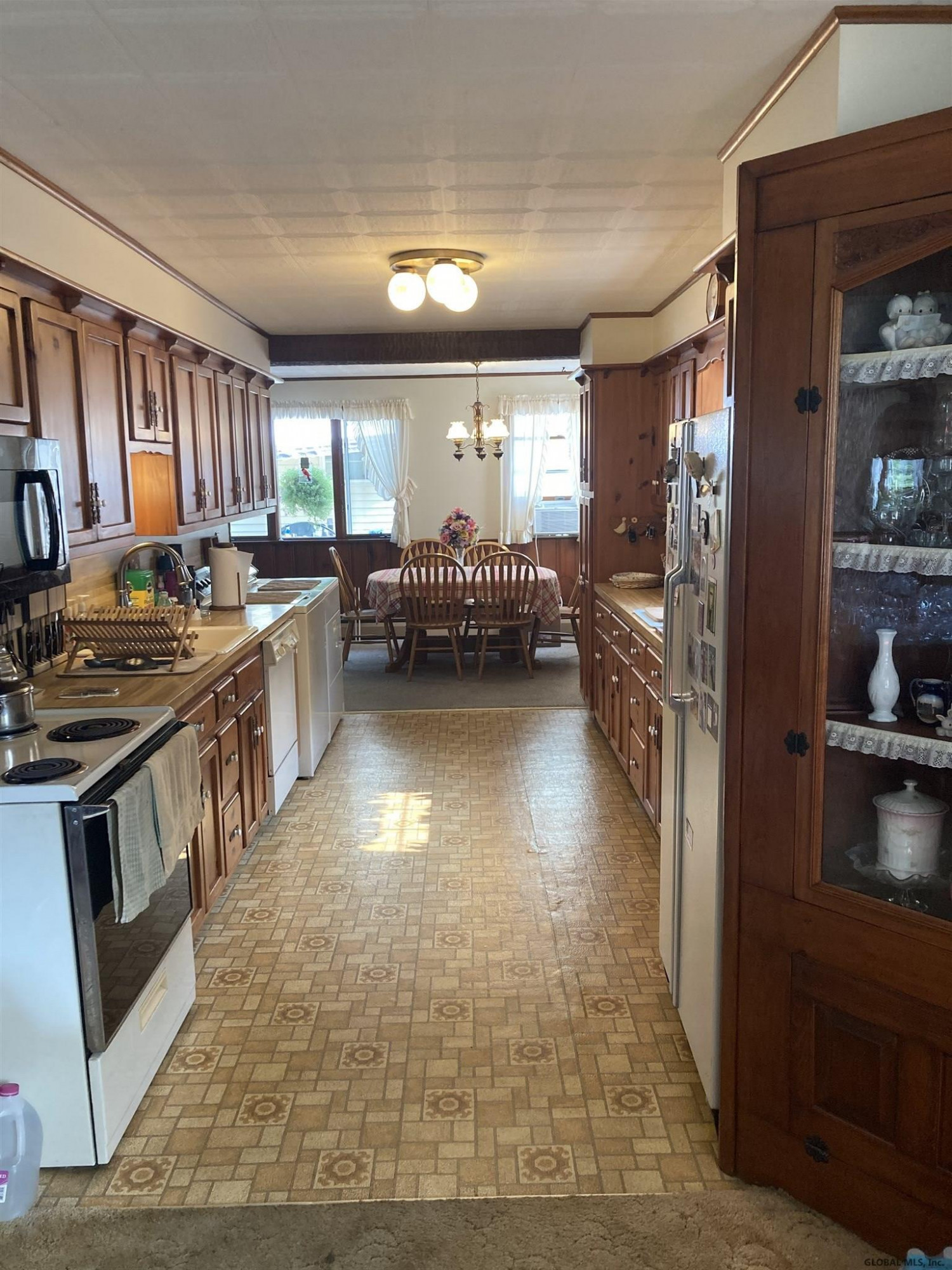 1073 Roberta Road Rotterdam, NY 12303 - Photo 24 of 32 Photo 24