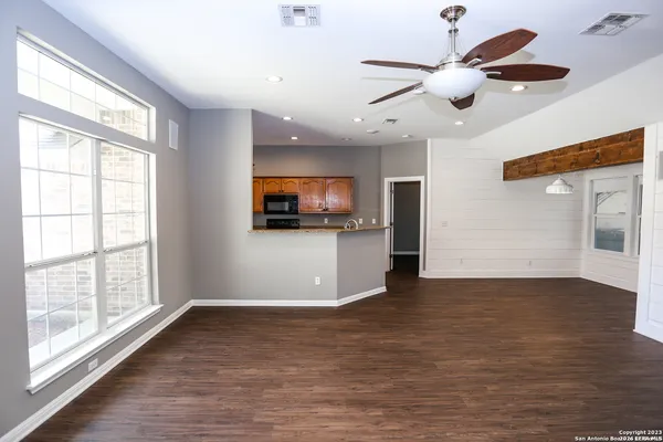 $1,900 | 2172 Bentwood Drive, New Braunfels, TX 78130