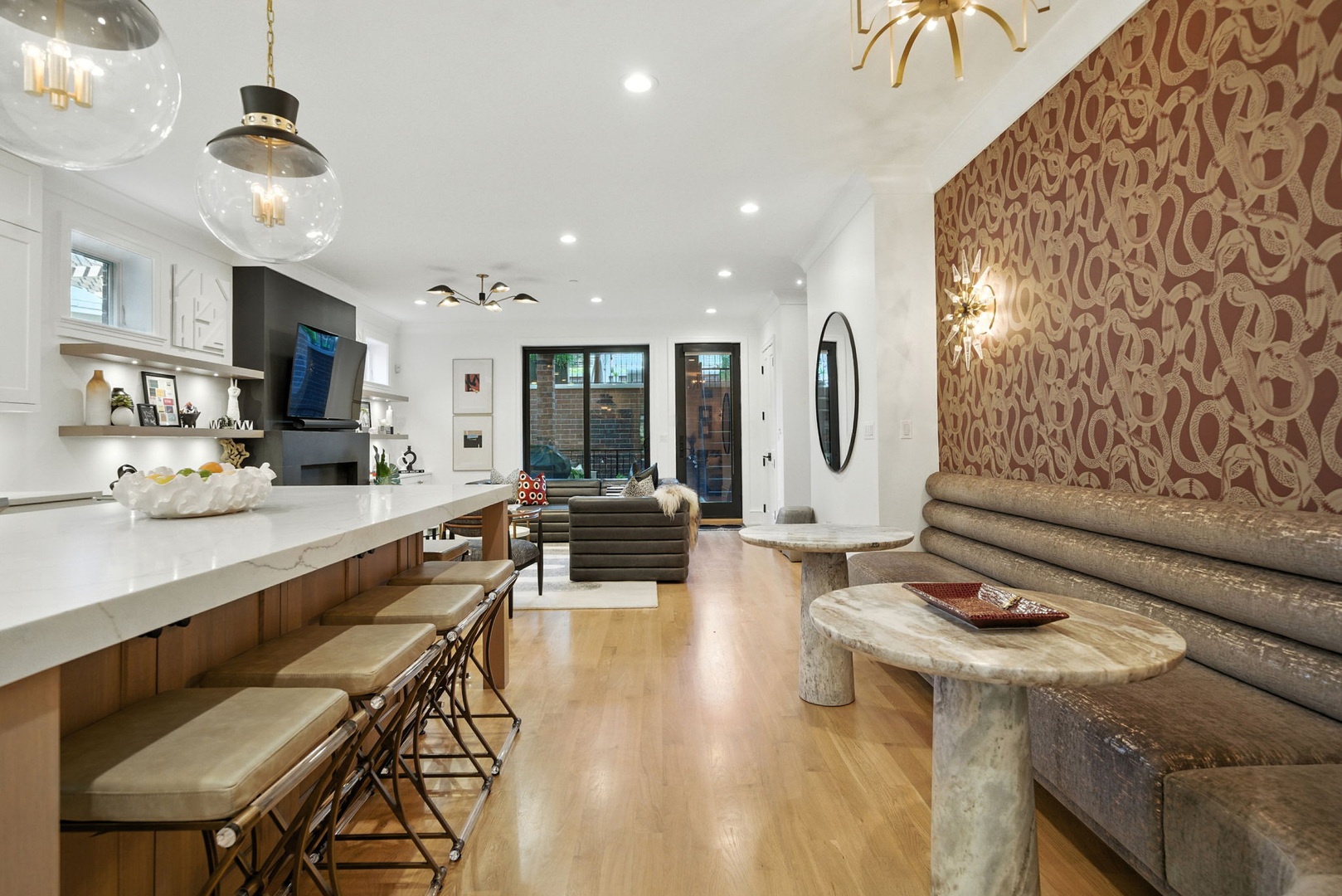 1733 North Mohawk Street, Unit 1N Chicago, IL 60614 - Photo 10 of 29 a living room with fireplace furniture and a rug