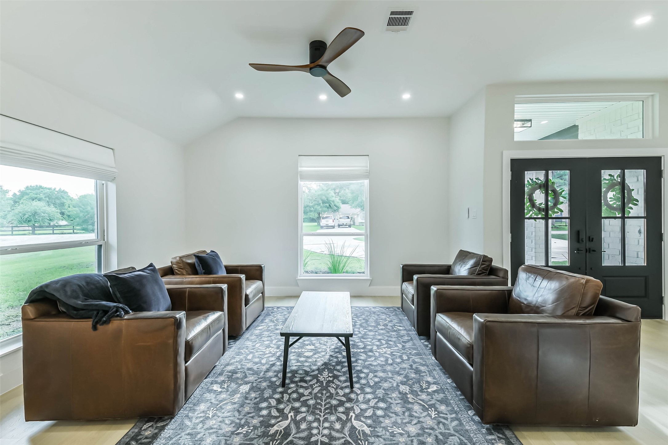 19602 Robeck Street Tomball, TX 77377 - Photo 7 of 50