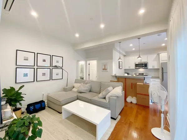 $2,800 | 108-110 Webster Street, Unit 1F, Boston, MA 02128