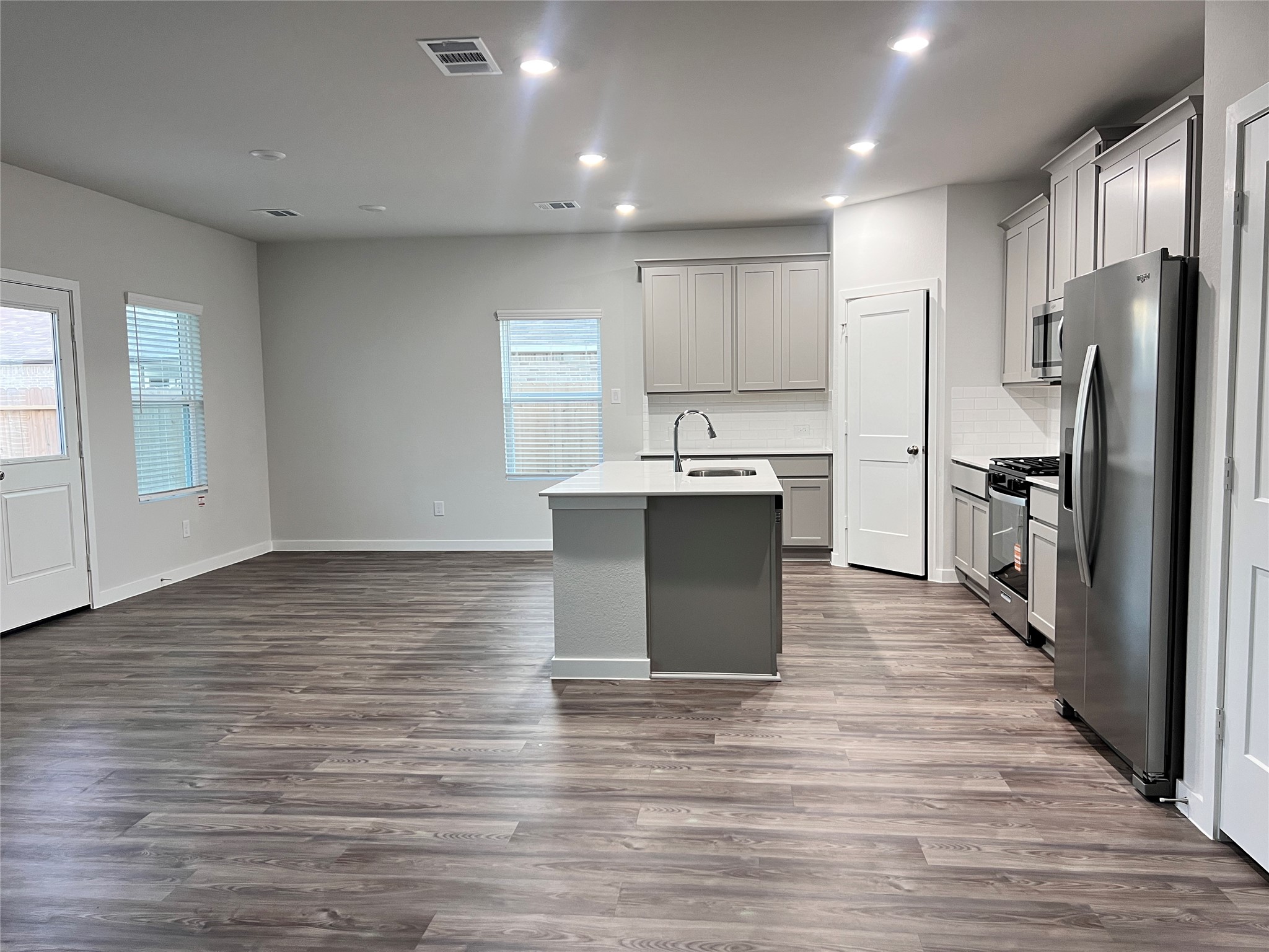 211 Brazen Forest Trail Magnolia, TX 77355 - Photo 7 of 11