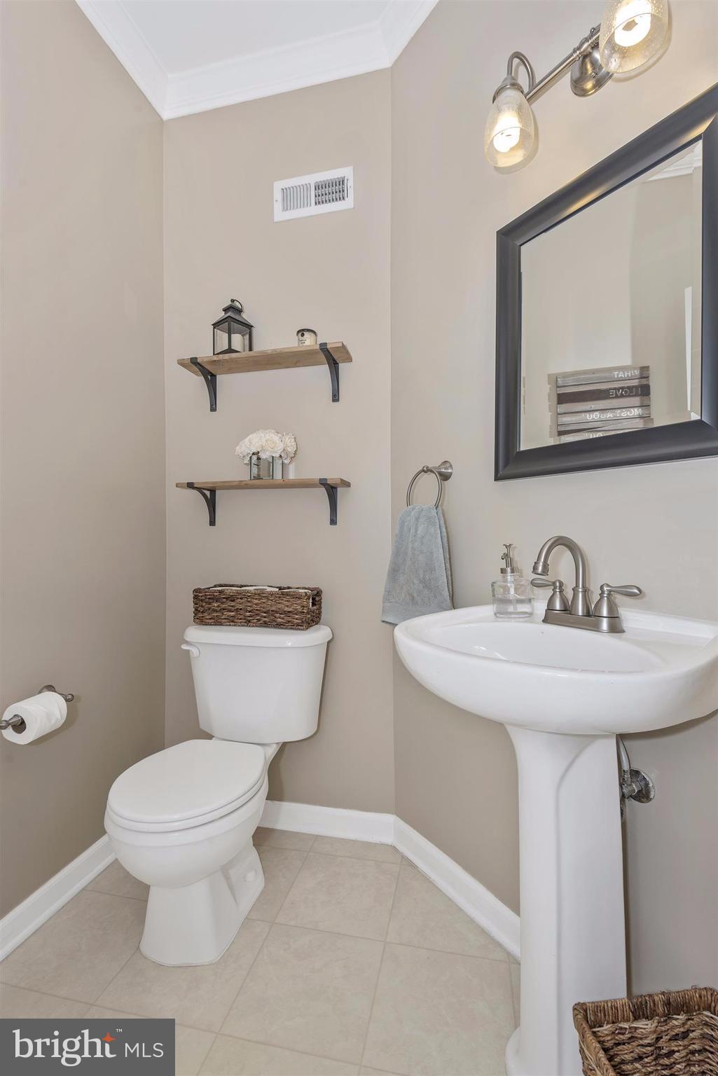 1735 Emory Street Frederick, MD 21701 - Photo 18 of 30 Bath
