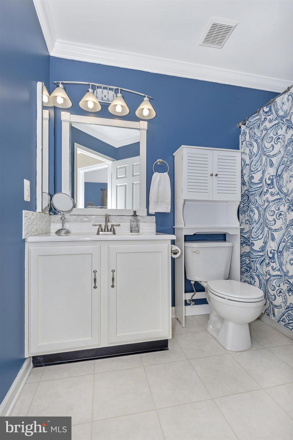 1735 Emory Street Frederick, MD 21701 - Photo 26 of 30 Bath
