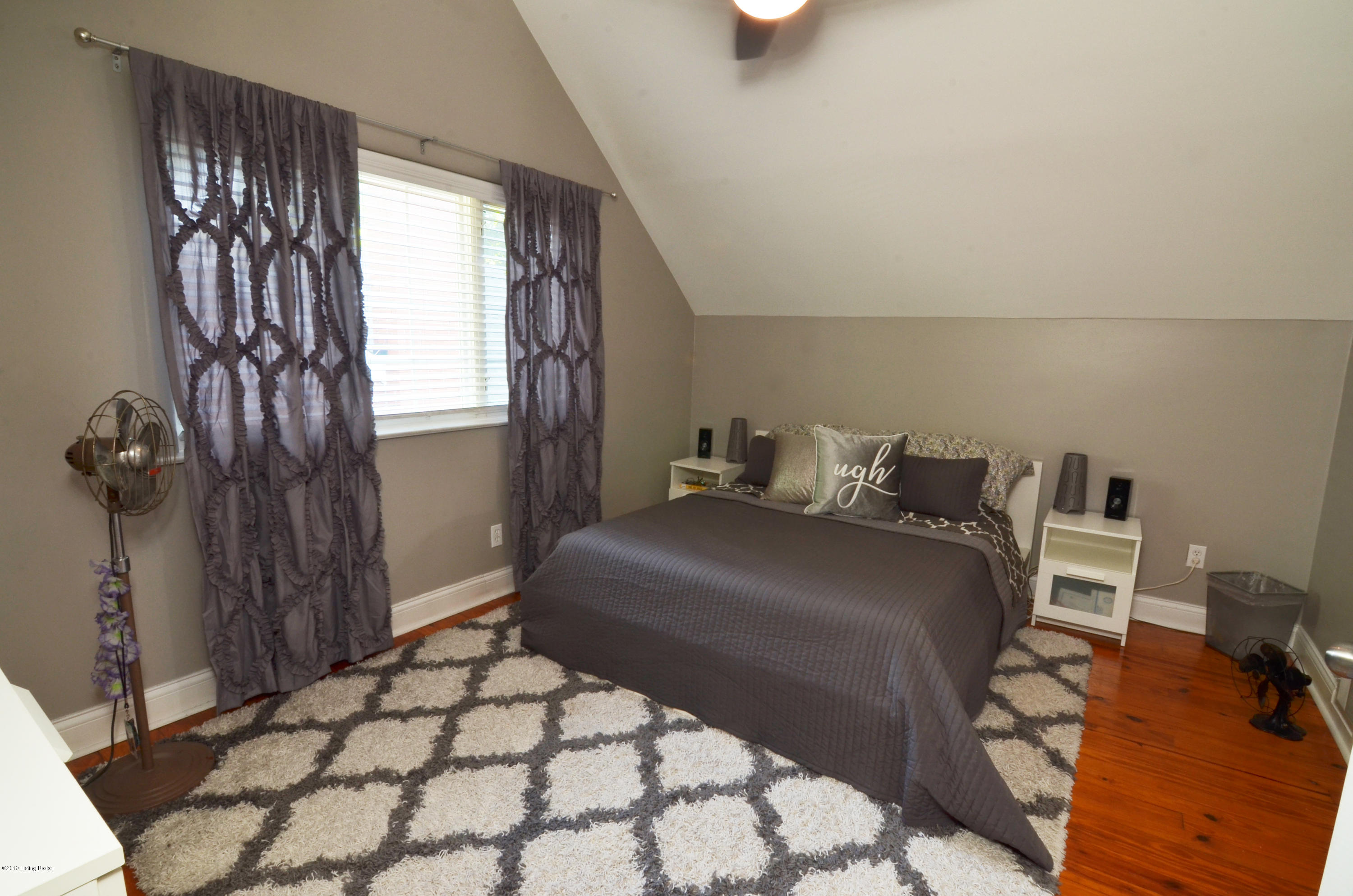 116 Ridgeway Avenue Louisville, KY 40207 - Photo 17 of 56 DSC_0512
