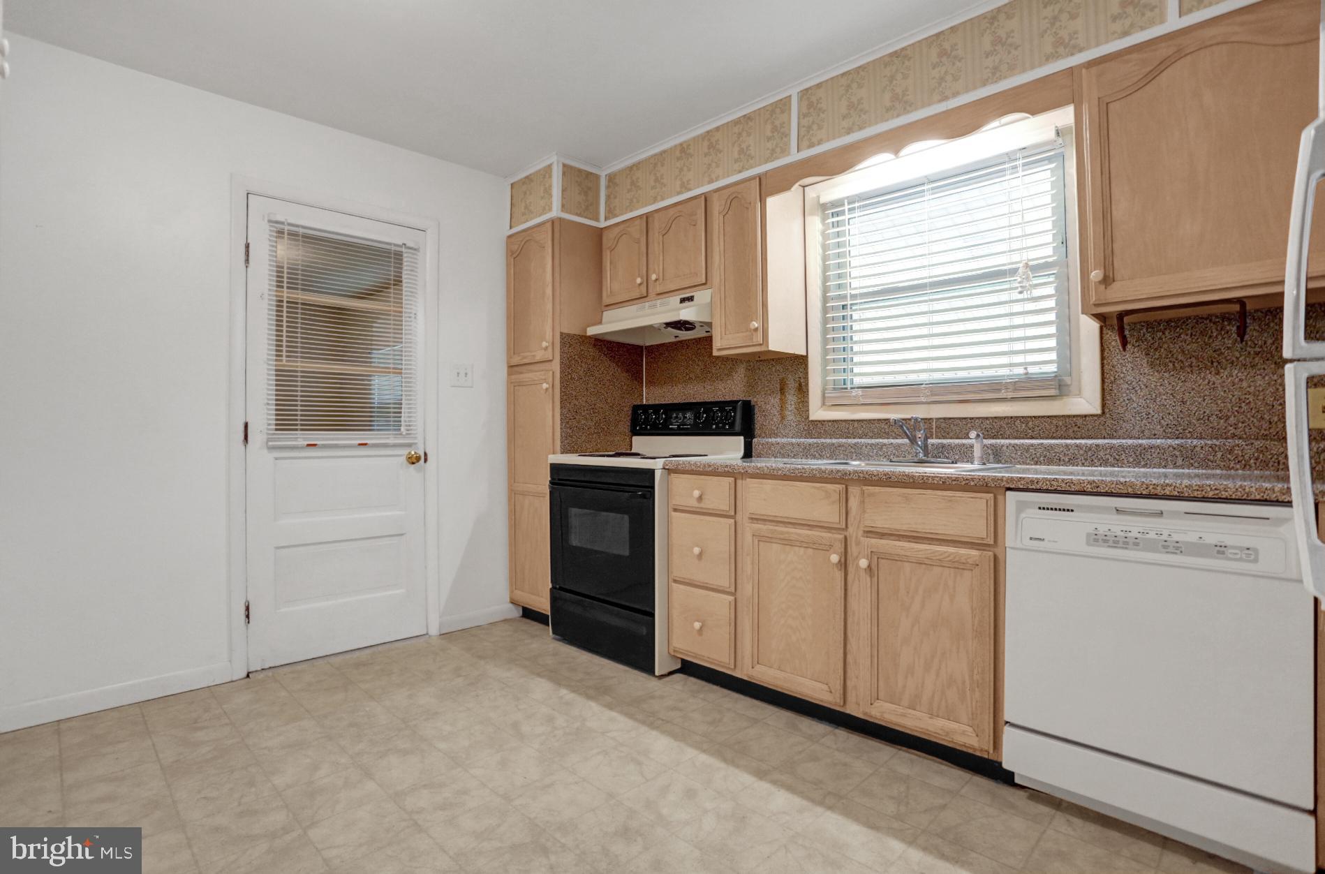 1610 Crowder Avenue Reading, PA 19607 - Photo 11 of 33 Gallery Image 11