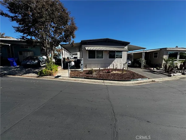 a house view with a outdoor space