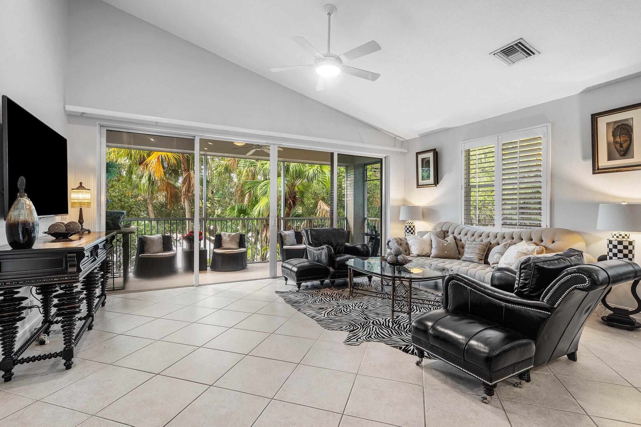 6184 Island Bend, Unit D Boca Raton, FL 33496 - Photo 11 of 54 Family room