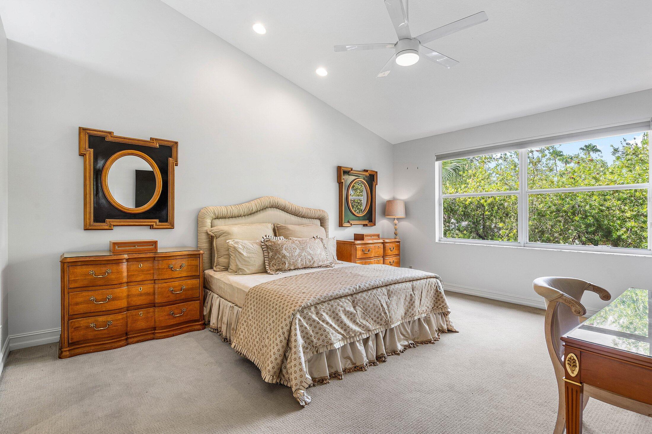 6184 Island Bend, Unit D Boca Raton, FL 33496 - Photo 15 of 54 Primary Bedroom