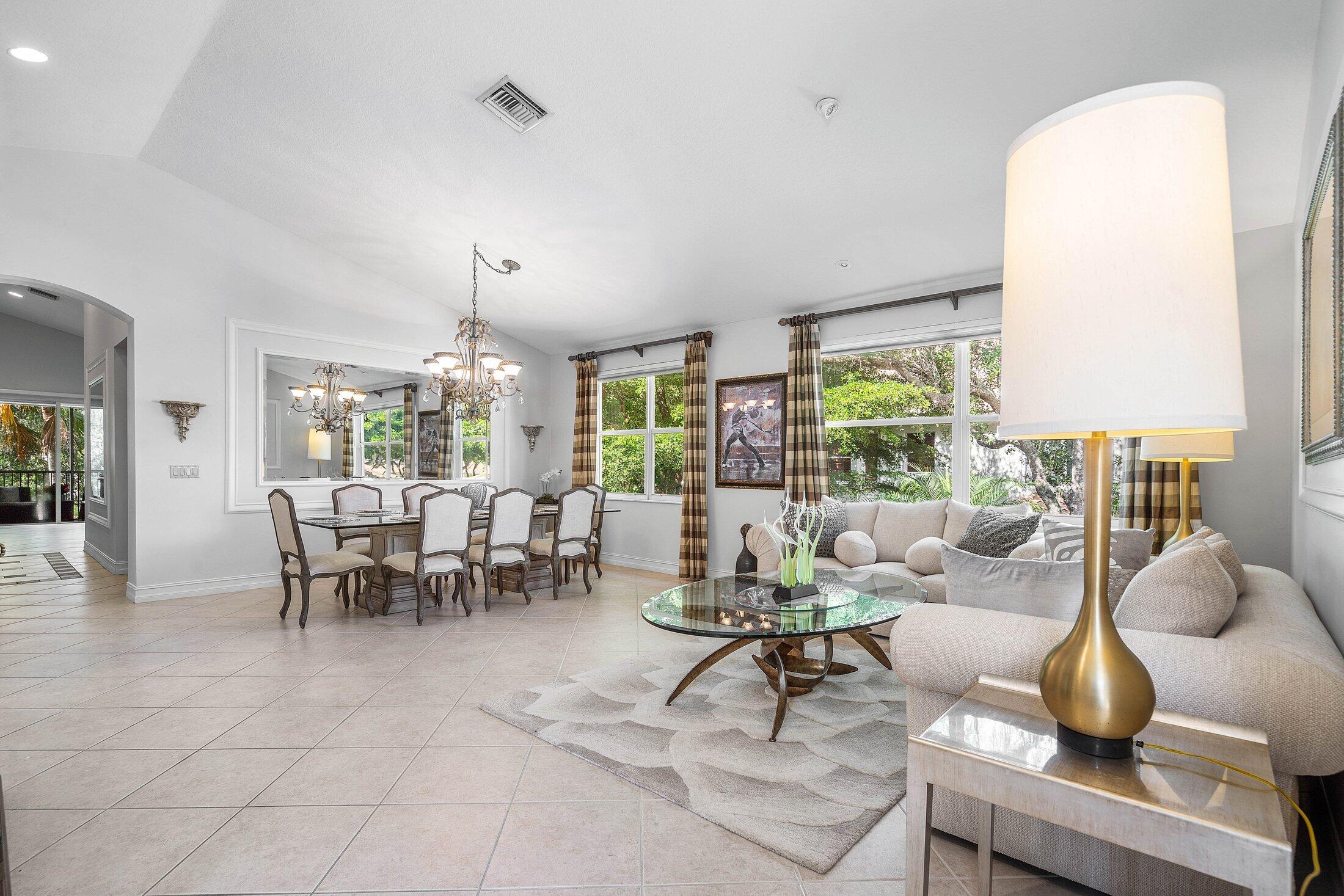 6184 Island Bend, Unit D Boca Raton, FL 33496 - Photo 3 of 54 Living room/Dining room