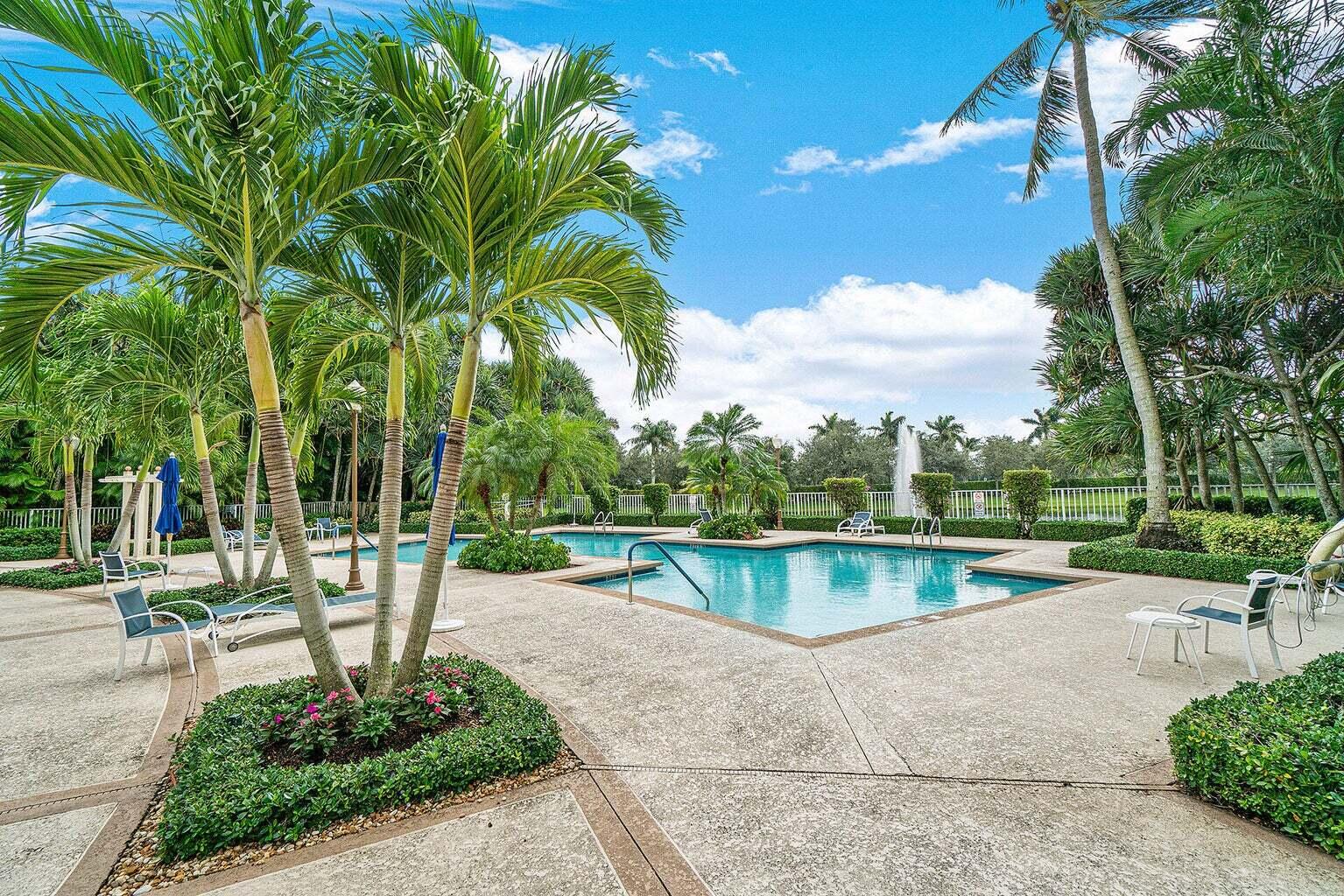 6184 Island Bend, Unit D Boca Raton, FL 33496 - Photo 33 of 54 Coquina pool