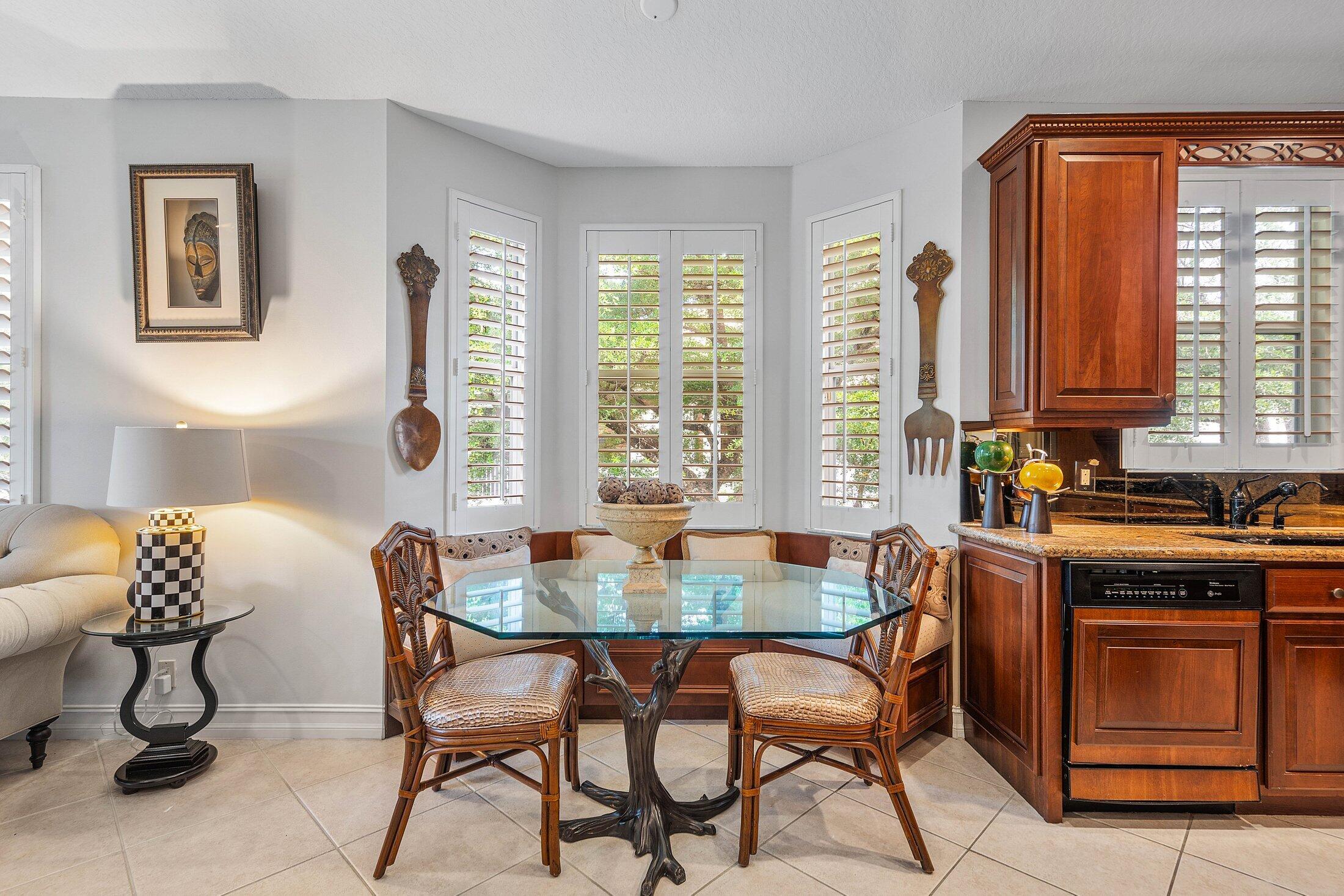 6184 Island Bend, Unit D Boca Raton, FL 33496 - Photo 8 of 54 Breakfast area