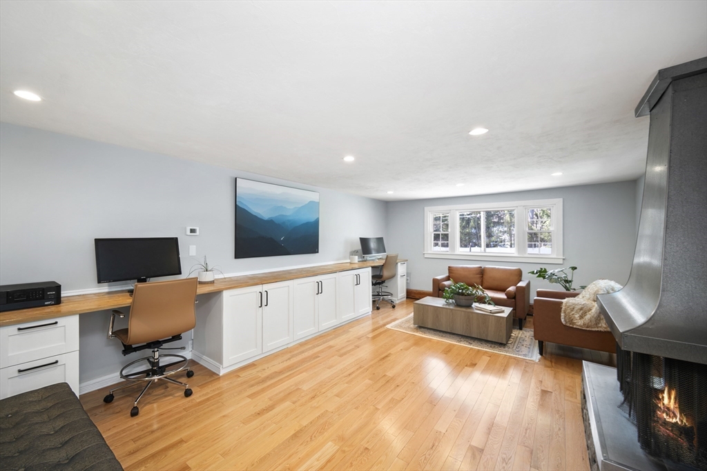 138 Fairbank Road Sudbury, MA 01776 - Photo 11 of 40