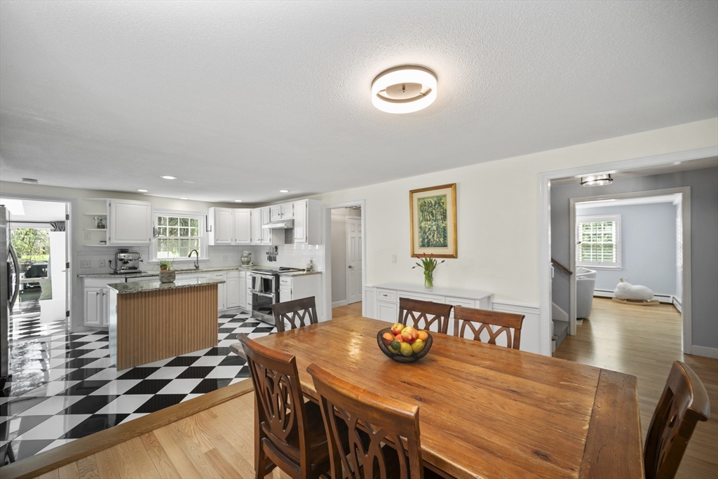 138 Fairbank Road Sudbury, MA 01776 - Photo 18 of 40