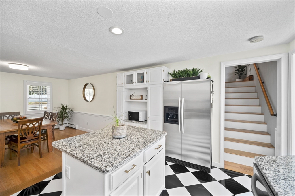 138 Fairbank Road Sudbury, MA 01776 - Photo 20 of 40