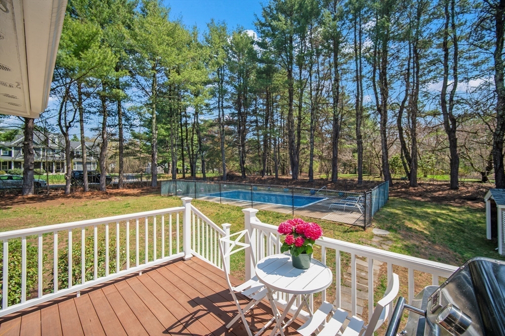 138 Fairbank Road Sudbury, MA 01776 - Photo 2 of 40