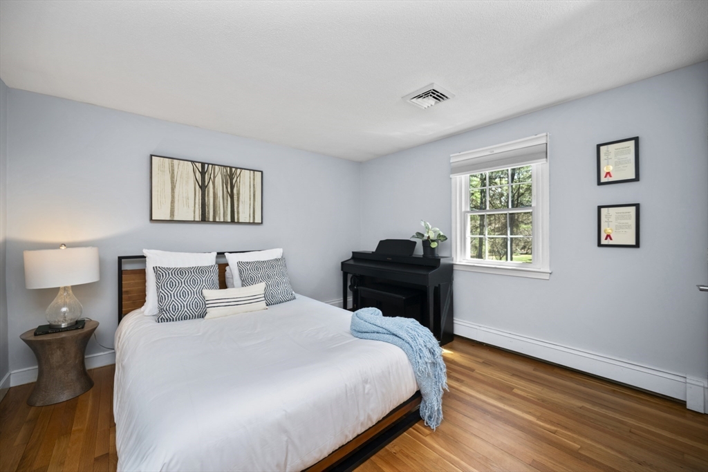 138 Fairbank Road Sudbury, MA 01776 - Photo 23 of 40