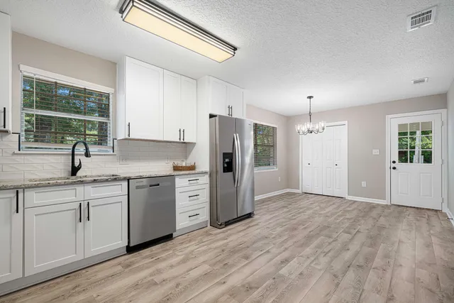 $225,900 | 207 Oglesby Avenue, Crestview, FL 32536